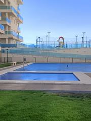Penthouse in Piles. Ltpgtaacutetico duacuteplex en residencial tranquilo y moderno,