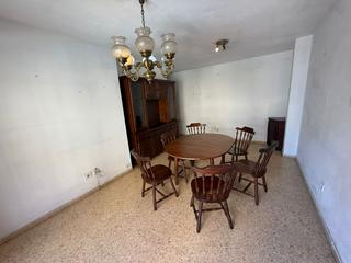 Piso en Centro Urbano. Ltpgtla vivienda en venta en deniaampnbsp consta de 3 habitacion