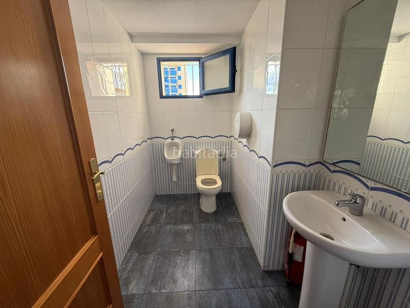 Foto 74413a53-b5c4-4080-8df6-02be10ee3355. Local commercial dans Piles