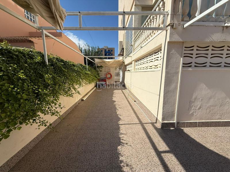 Foto 85e1be26-0f60-4841-bdde-57a97b5f9791. Local commercial dans Piles