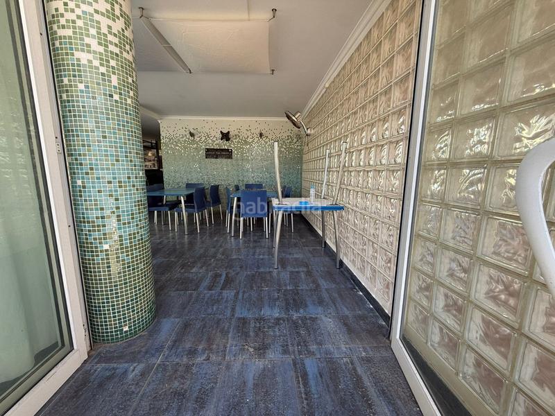 Foto 87780427-89f8-4398-b399-c6325bb6096a. Local commercial dans Piles