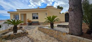 Casa a Barranco Hondo. Ltpgtse vende chalet independiente en la nuciacutea, ubicado en