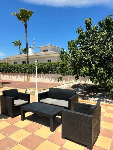 Foto 01fae3ef-11bb-45aa-a35f-a2c17486e336. Casa ltpgtltstronggtexclusiva villa ruacutestica con piscina privada, apartamentos independientes y gran potencial de inversioacuten en en Alfàs del Pi (l´)