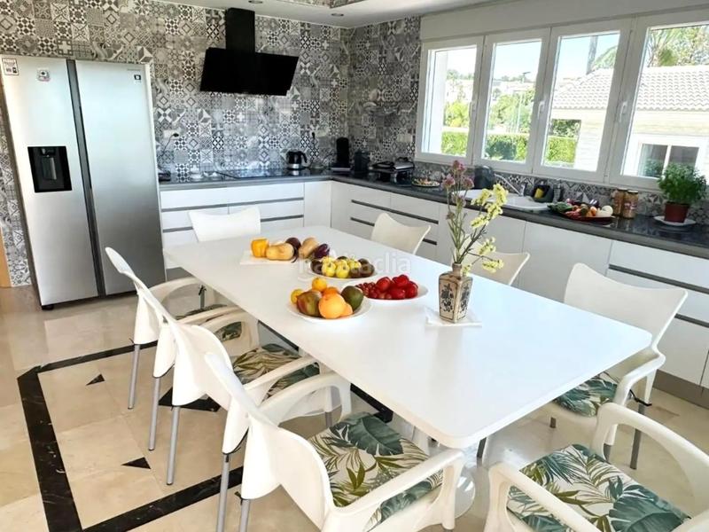 Foto f98a173e-de31-4001-9e0f-7441a2a79e6a. Casa ltpgtltstronggtexclusiva villa ruacutestica con piscina privada, apartamentos independientes y gran potencial de inversioacuten en en Alfàs del Pi (l´)