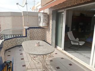 Attique à Colonia Madrid. Ltpgten pleno corazoacuten de benidorm se presenta una oportunid