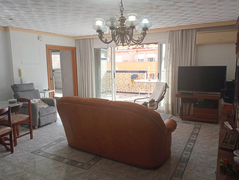 Foto 508402de-a833-4f99-9f0e-aaaffa1aac72. Àtic amb aparcament a Colonia Madrid Benidorm