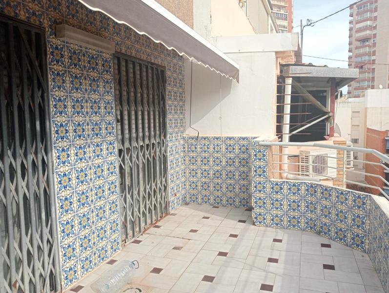 Foto 841f1232-9eb9-4cec-9306-cfc698195b99. Àtic amb aparcament a Colonia Madrid Benidorm