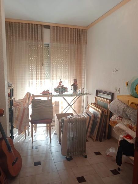 Foto a1a9e762-928b-40eb-b3f9-a71919f9bac1. Àtic amb aparcament a Colonia Madrid Benidorm