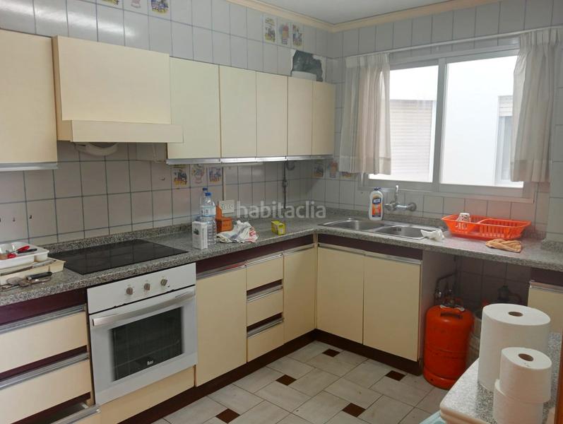 Foto af6d1986-887a-48fd-8bb7-c1bb42b57483. Àtic amb aparcament a Colonia Madrid Benidorm