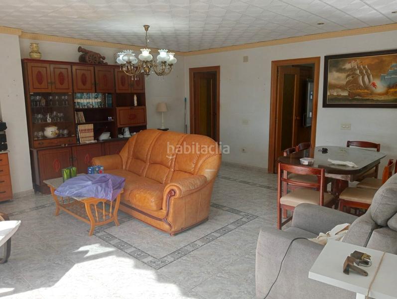 Foto e53f188d-2e93-4189-a3bd-0b9240b013f2. Àtic amb aparcament a Colonia Madrid Benidorm