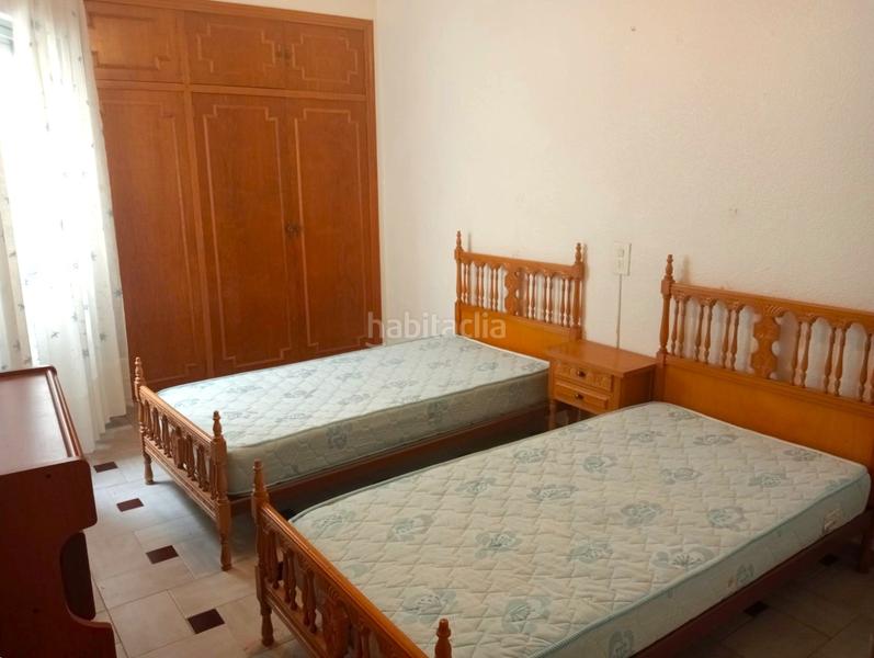 Foto fd6d1392-d6cd-4574-bffd-e48a057a8826. Àtic amb aparcament a Colonia Madrid Benidorm