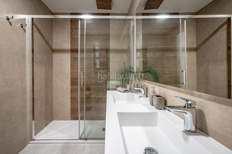 Foto 19c07c3d-4fbb-4781-bac9-6dc41a29d1c4. Appartement avec parking piscine dans Playa Poniente Benidorm