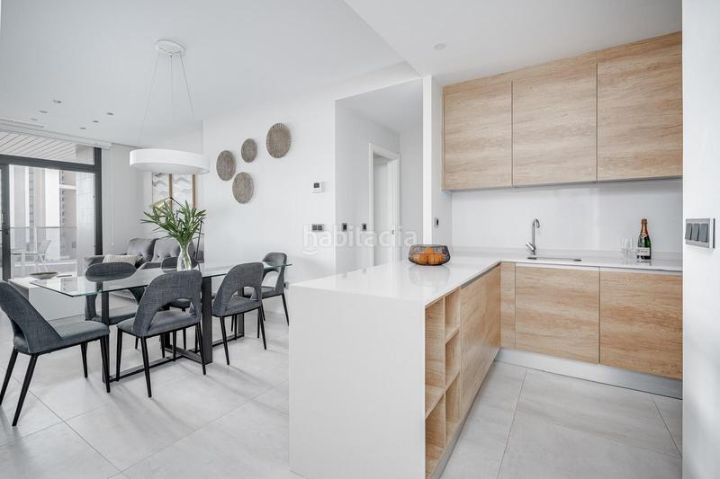 Foto 78d9851a-14bd-413f-a87e-66120c2d69e1. Appartement avec parking piscine dans Playa Poniente Benidorm