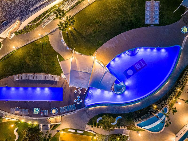 Foto a1c35e5d-0ec0-48c2-a5f2-cc58ea9e5046. Appartement avec parking piscine dans Playa Poniente Benidorm