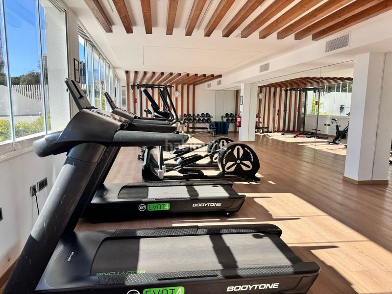 Foto b2dea26f-6c3f-40d8-8f33-acc92d57c2ef. Appartement avec parking piscine dans Playa Poniente Benidorm