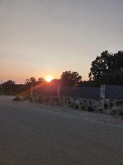 Terrain résidentiel à Calle nueva sierra ad 10. Parcela practicamente llana y vallada