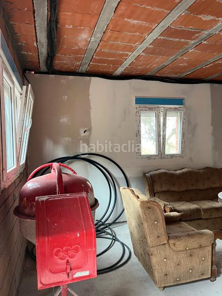 Foto 46d01e63-1a05-4979-8b00-1d6160c9e04a. Xalet amb xemeneia aparcament piscina a Albalate de Zorita