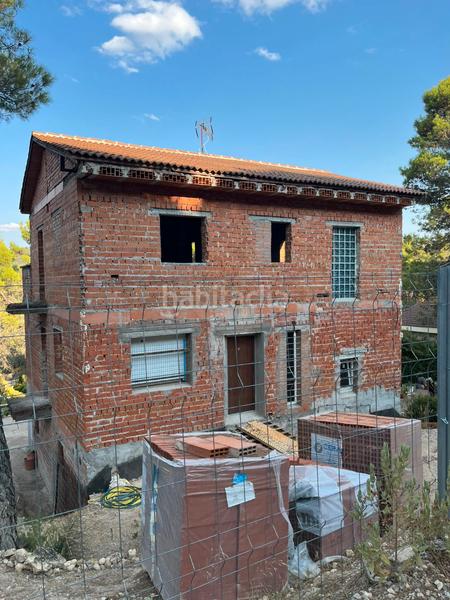 Foto a09f9339-f1fa-44d0-9ae8-2f9c51c6bbe2. Xalet amb xemeneia aparcament piscina a Albalate de Zorita