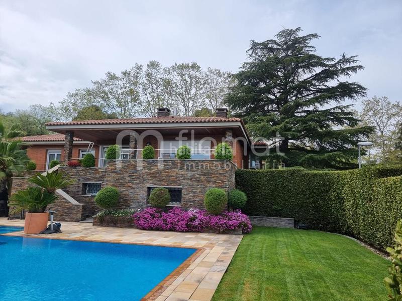 Foto 04ac8c7f-7c94-448b-a1b2-4cf73465fb42. Maison avec piscine dans Castellarnau Sabadell