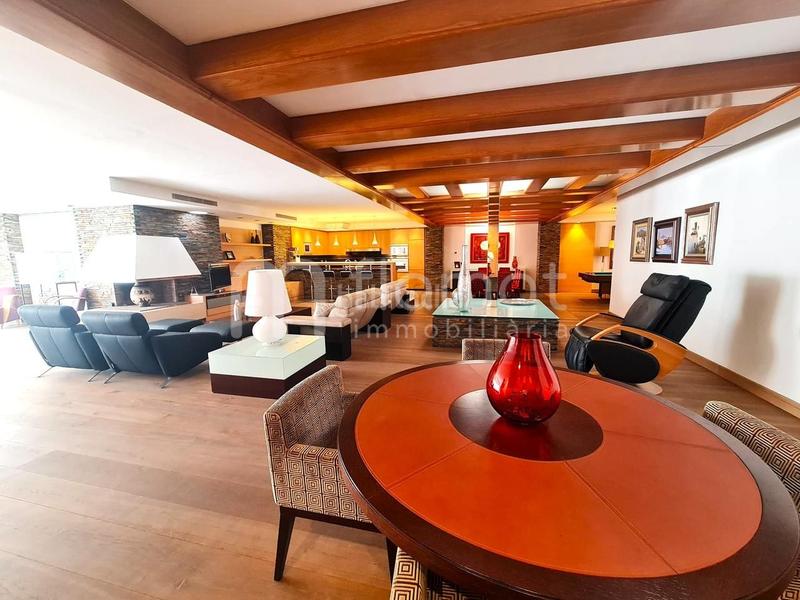 Foto 49111d10-6a99-4b74-a23a-2c4f86a02aa9. Maison avec piscine dans Castellarnau Sabadell