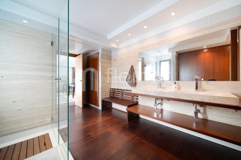 Foto bced6f3f-7e53-404e-8441-0e5a009380a9. Maison avec piscine dans Castellarnau Sabadell