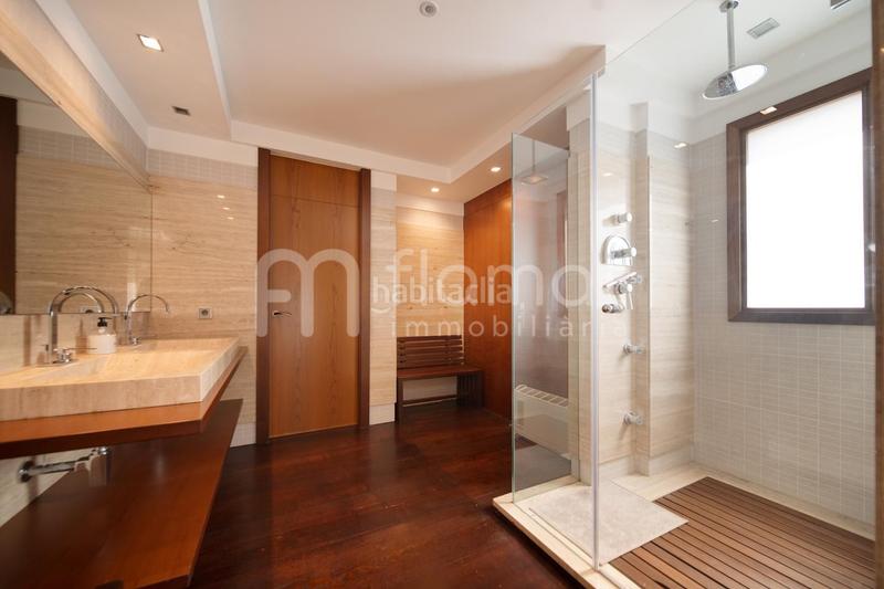 Foto be172f7a-b789-4397-bb0a-4e3de5f2cfff. Maison avec piscine dans Castellarnau Sabadell