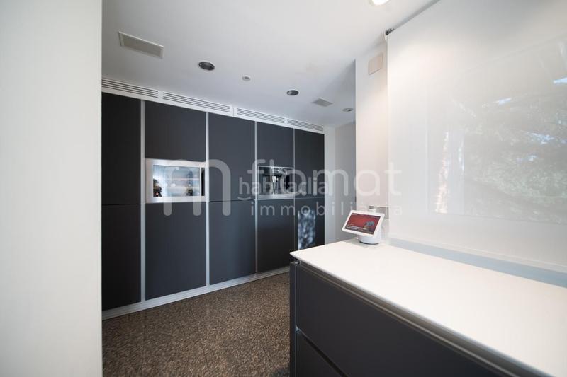 Foto d30c9b92-7648-4ee1-afd2-93d088550c57. Maison avec piscine dans Castellarnau Sabadell