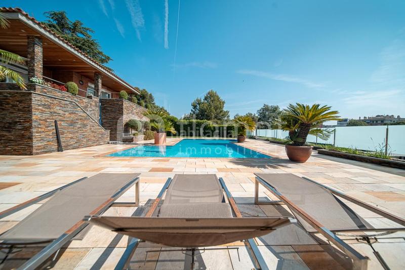 Foto e86a3a17-49ed-43ac-8f8b-a7735fddb094. Maison avec piscine dans Castellarnau Sabadell