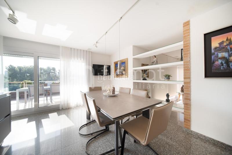 Foto f2c6ce58-e1f7-4b40-8280-65d27082c801. Maison avec piscine dans Castellarnau Sabadell