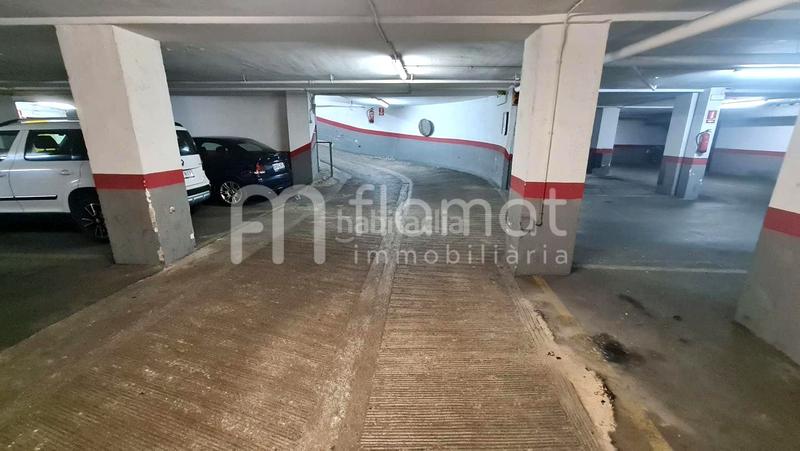 Foto a6230a3b-6111-40d1-97d8-277304f1f13e. Parking coche en Creu Alta Sabadell