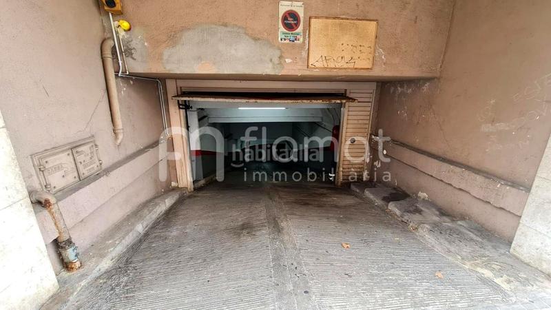 Foto 67d6fd0b-9a05-42da-967e-05761839da26. Parking voiture dans Creu Alta Sabadell