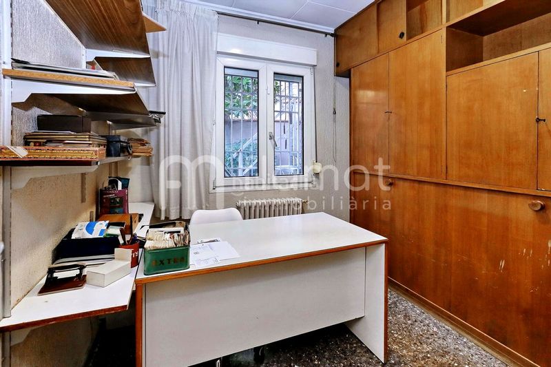 Foto 7ca7283c-8ac6-4cbd-909f-63499c4da666. Casa con parcheggio in Concòrdia Sabadell