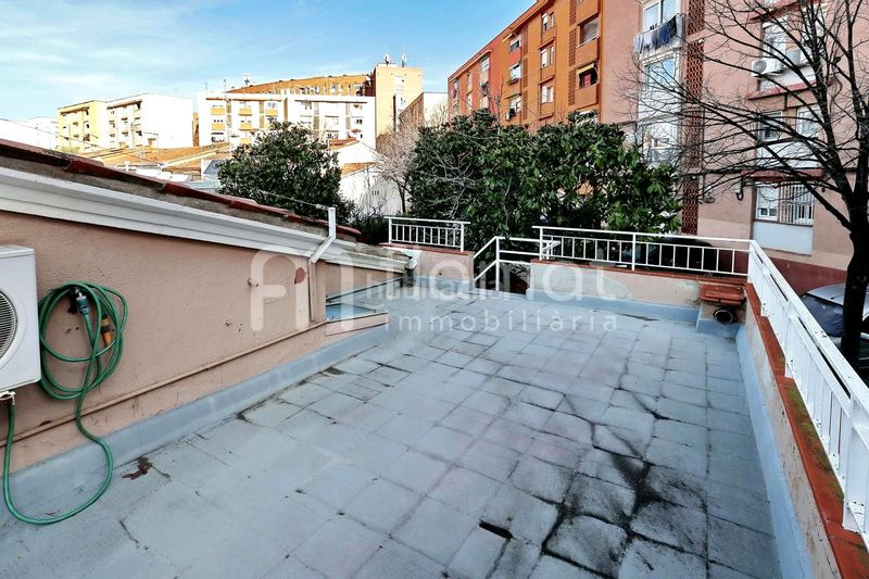 Foto 290495a1-d315-455c-81d6-2011d03b6ebd. Maison avec parking dans Concòrdia Sabadell