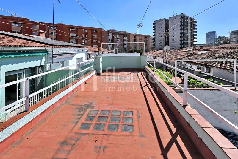 Foto 005f8ed7-46a1-4e96-8bd6-32b7849d5245. Maison avec parking dans Concòrdia Sabadell