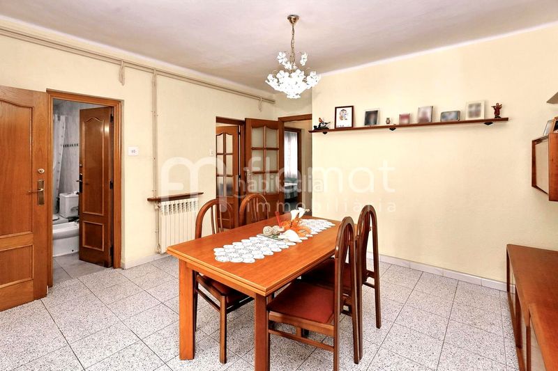 Foto 0aba066a-d11b-4c76-944e-61f33cf34474. Maison avec parking dans Concòrdia Sabadell