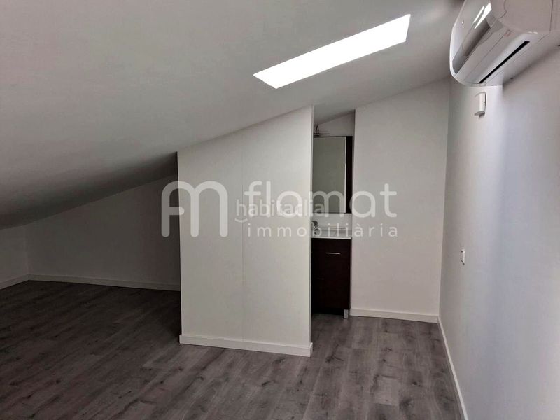 Foto afaa27ae-30d0-4d04-a269-e49f3c323354. Flat in Creu Alta Sabadell