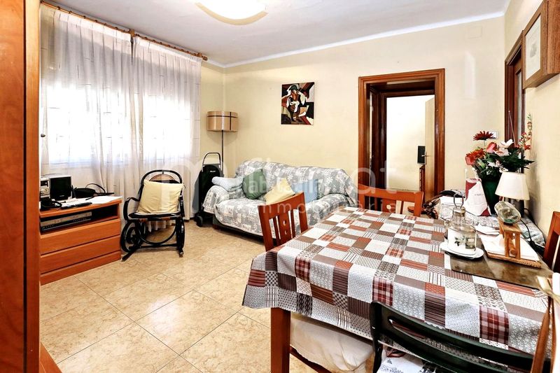 Foto 9f9c85ee-4d4a-4d3b-866c-067a88841aac. Flat with heating in Ca n'Oriac Sabadell