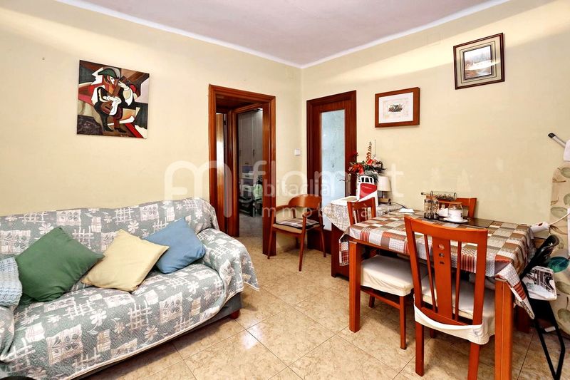 Foto db95d2a0-a487-416a-8bba-1a35ec048539. Flat with heating in Ca n'Oriac Sabadell