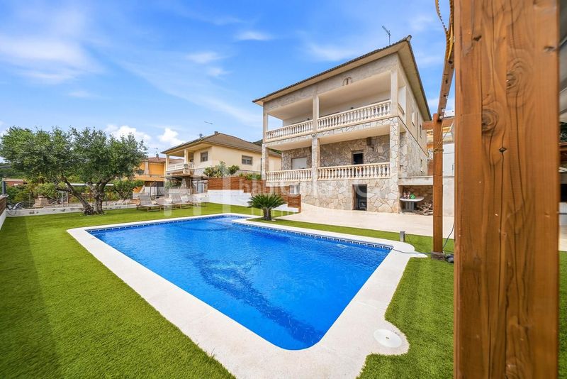 Foto b7852927-abd9-4d9f-952d-75c7a8fd9cdd. Casa en Sentmenat