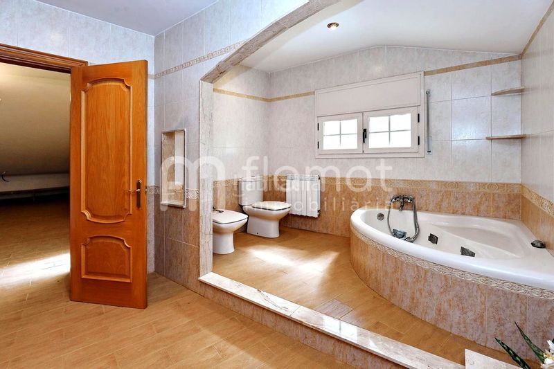 Foto 066d8b19-f465-47eb-89a5-9019f572da01. Casa amb aparcament a Caldes de Montbui