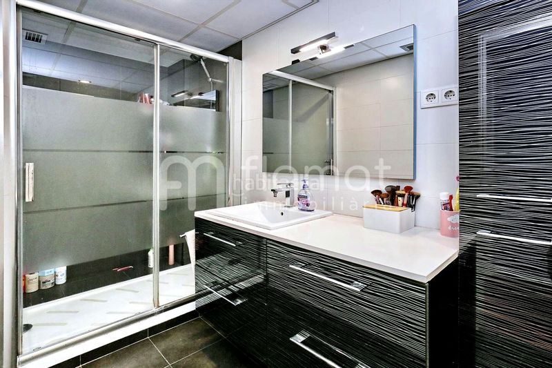 Foto 2fa6b334-3787-4438-8e70-85bdbf8d60d3. Flat in Can Gambús Sabadell