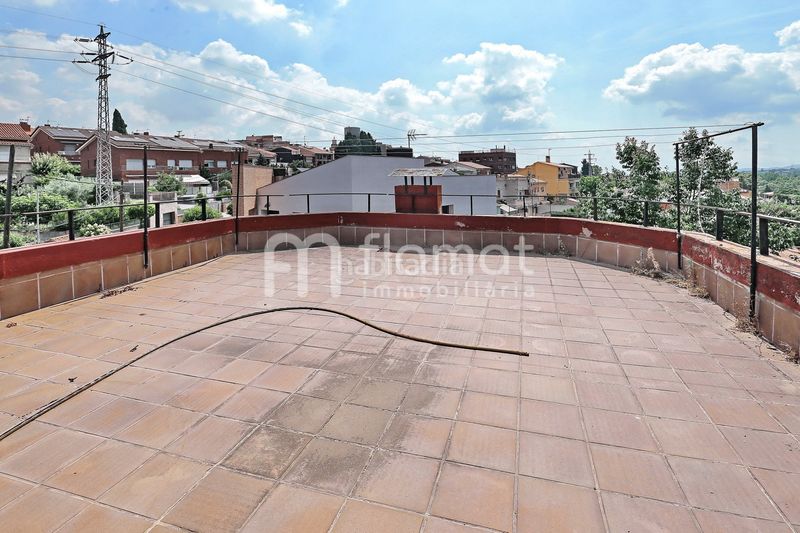 Foto 5f55fe3f-940b-49f2-a34c-4268728ae74c. Casa a avinguda antoni gaudí 86 a Centre Sant Quirze del Vallès