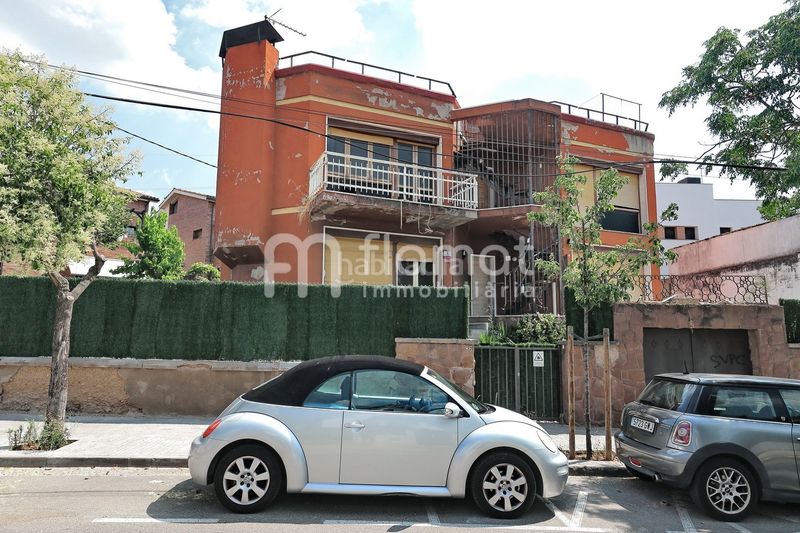 Foto ac4ff8a8-1189-45b7-9179-3c757b7cf04e. Casa a avinguda antoni gaudí 86 a Centre Sant Quirze del Vallès