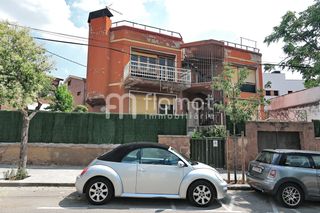 Haus in Avinguda antoni gaudí 86