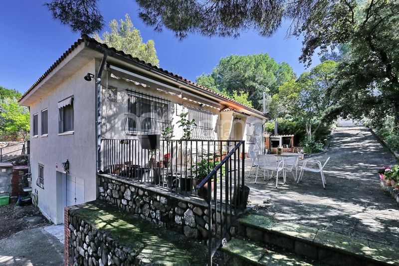 Foto 40db521f-a160-42b2-a1b2-95f3d711ac16. Casa a Sentmenat