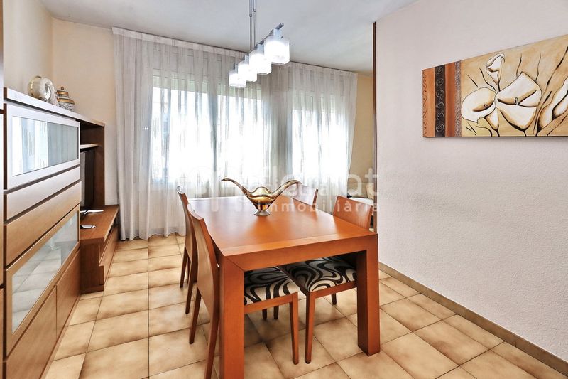 Foto 33ec2157-3d5d-4ba5-9e63-84fd5e7a1970. Flat in Les Termes Sabadell