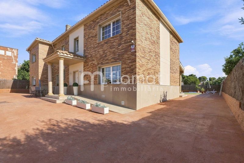 Foto 14d004fb-6610-4001-88f3-f2603f7d752c. Casa en Can Parellada Terrassa
