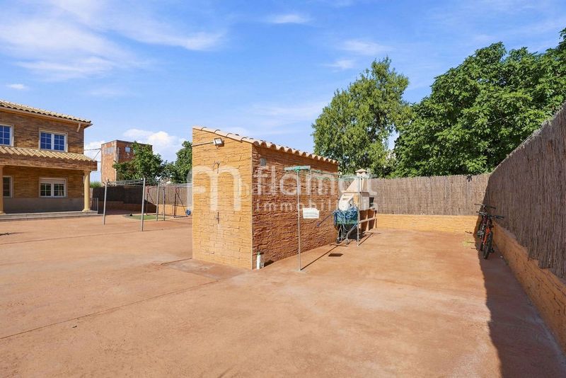 Foto e4ee26e3-e26a-4c9e-a066-c5bf80eaa396. Casa en Can Parellada Terrassa