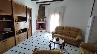 Masia a Calle cervantes 10