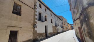 Edifici a Avenida virgen de aston 10